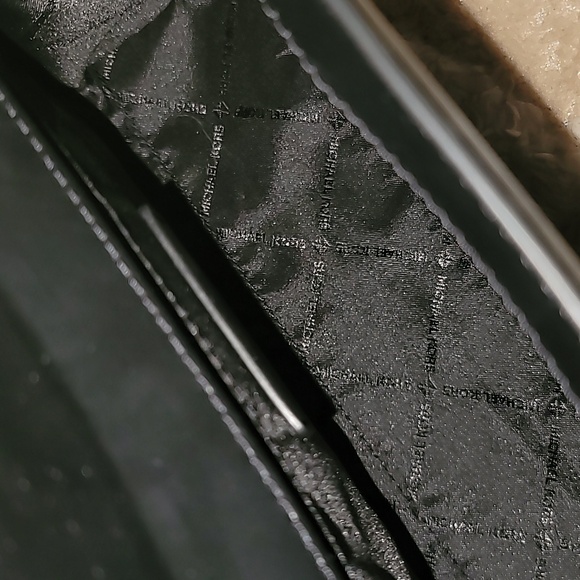 Michael Kors Whitney Shoulder/Crossbody - Picture 3 of 9